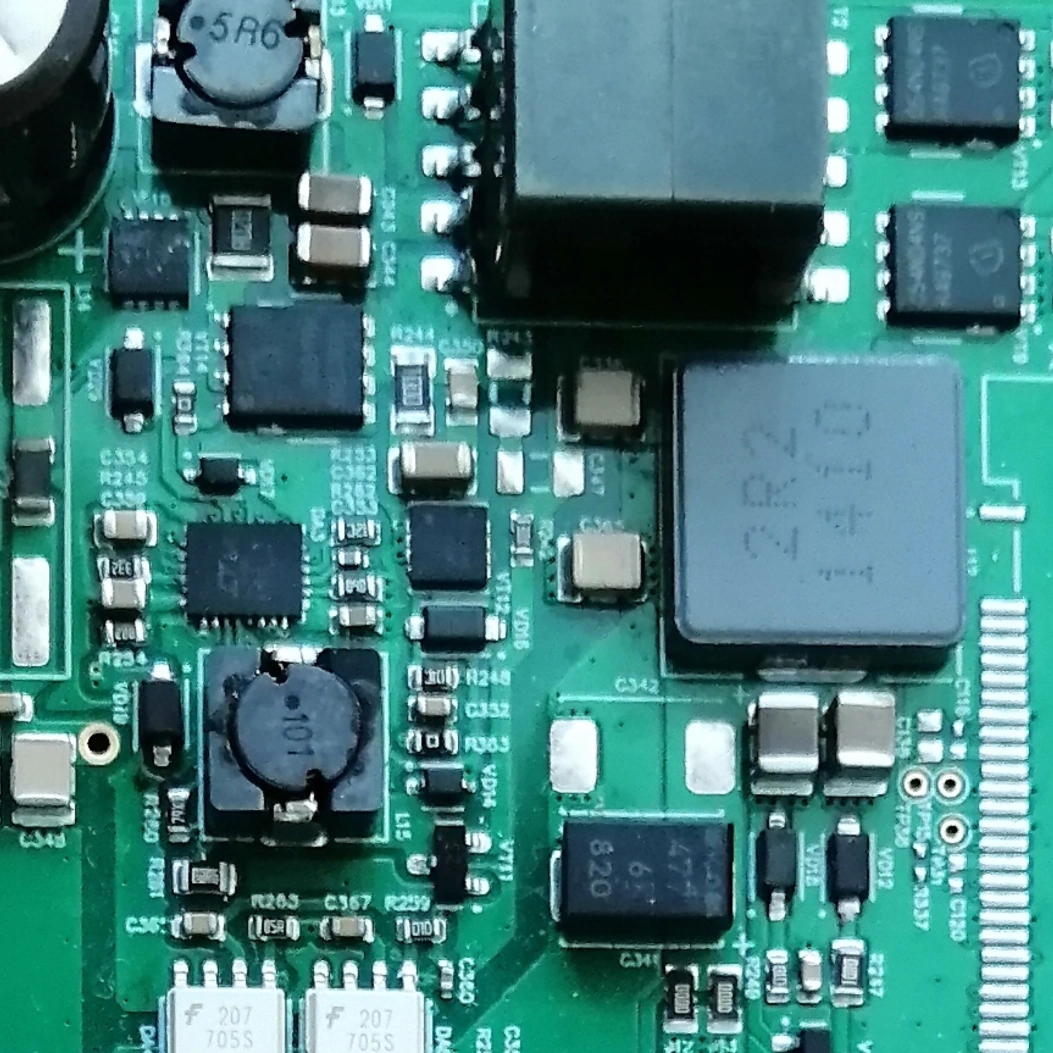 PCB power circuit with PoE and DC/DC converters